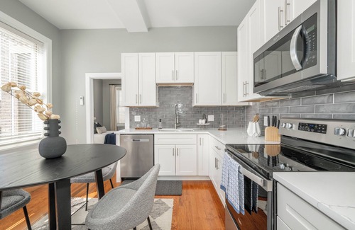 Over-the-Rhine Apartment | Findlay Market Suite 6