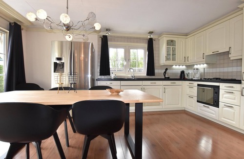 Kaatsheuvel House | Fine bungalow with garden and wellness