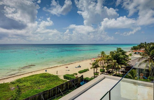 Playacar Fase I Villa | Finest Playacar Beachfront Villa - Exclusive Listing - Fully Staffed - 7 Suites