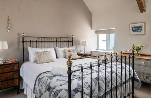 Garn Fadryn House | Finest Retreats - Bryn Du