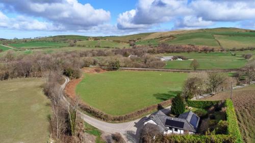 Denbigh House | Finest Retreats - Capel Hebron