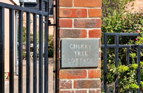 Bovey Tracey House | Finest Retreats - Cherry Tree Cottage