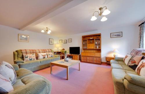 Chillington House | Finest Retreats - Cherry at Buckland Court