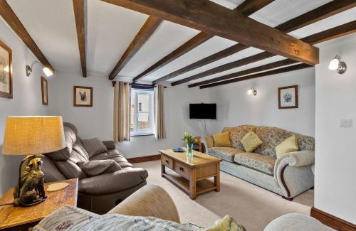 Holsworthy House | Finest Retreats - Cowslip
