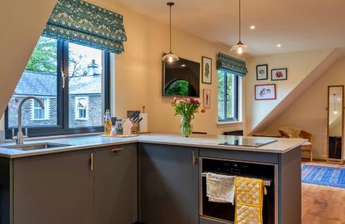Hele Apartment | Finest Retreats - Dingles Farm Annexe