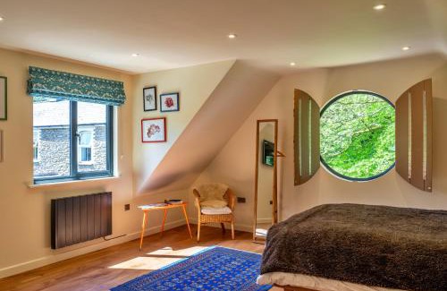 Hele Apartment | Finest Retreats - Dingles Farm Annexe