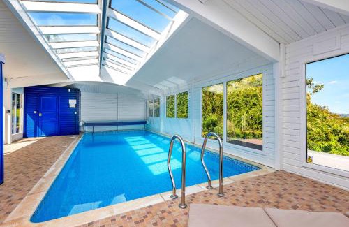 Torquay House | Finest Retreats - Cliff Lodge