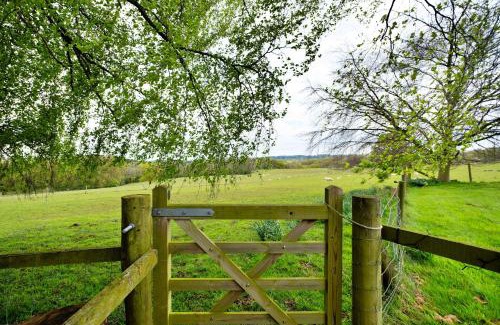 Nordley House | Finest Retreats - Hay and Hedgerow Glamping