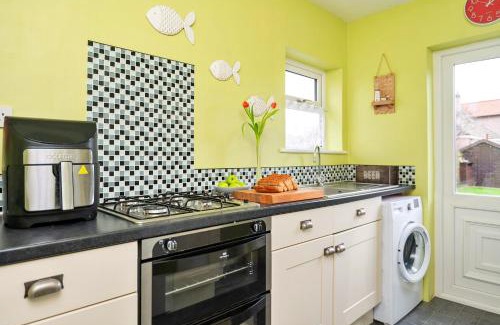 Kinmel Bay House | Finest Retreats - Llys Llewellyn