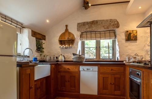 Ross-on-Wye Cottage | Finest Retreats | Monkey Maze - Exotic Animal Sanctuary