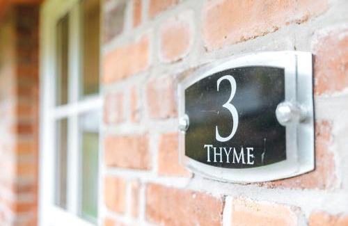 Eaton Mascott House | Finest Retreats - Netley Hall - Thyme