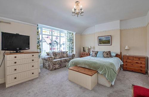Rhos on Sea House | Finest Retreats - Penrhyn Avenue