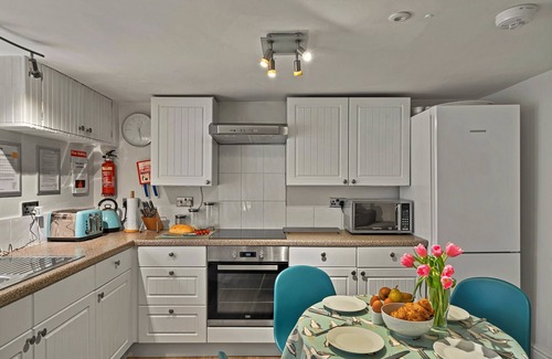 Mevagissey Cottage | Finest Retreats | Porthole Cottage