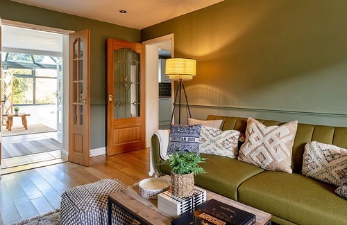 Enstone Cottage | Finest Retreats | Primrose Corner