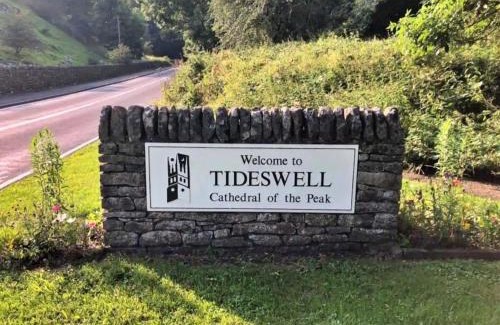 Tideswell House | Finest Retreats - The Cottage at Tideswell