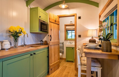 Beaworthy Apartment | Finest Retreats | The Shepherd's Hut at Northcombe Farm