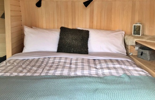 Looe Ski Chalet | Finest Retreats | The Pasty Cabin