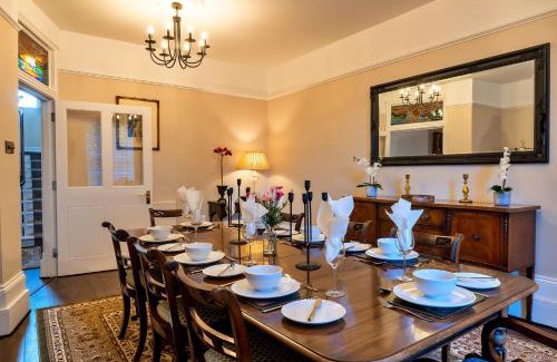 Gweek House | Finest Retreats - The Old Counting House