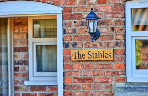 Hemingby House | Finest Retreats - The Rookery Stables