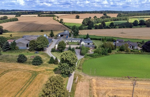 Easton Royal Cottage | Finest Retreats | The Warren at Conygre Farm