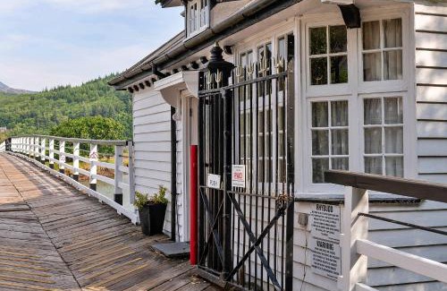 Penmaenpool House | Finest Retreats - Toll Bridge Cottage