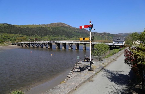 Penmaenpool House | Finest Retreats - Toll Bridge Cottage