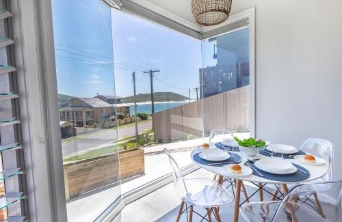 Fingal Bay House | Fingal Bay View Unit 1 16 Tuna Crescent