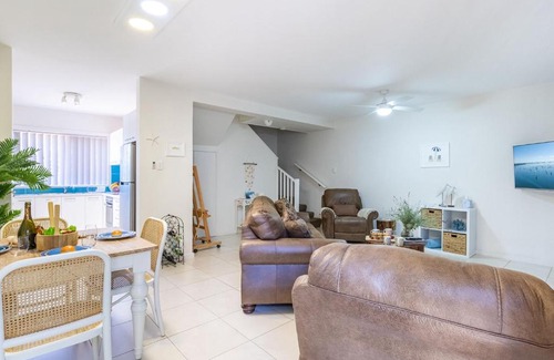 Fingal Bay Apartment | Fingal Court 2 2 Lentara St