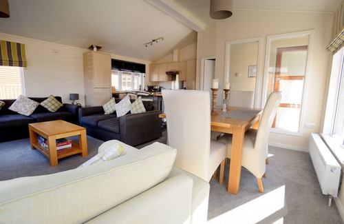 Liverton Cabin | Finlake Fairways Prestige Buckland Lodge sleeps 6