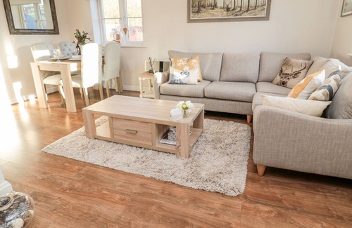 Powburn Apartment | FINN VALE, pet friendly, with a garden in Powburn