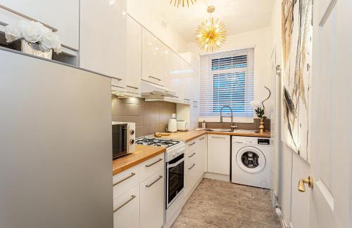Tillicoultry Apartment | Fiorentina Apartment - 10 mins walk from town