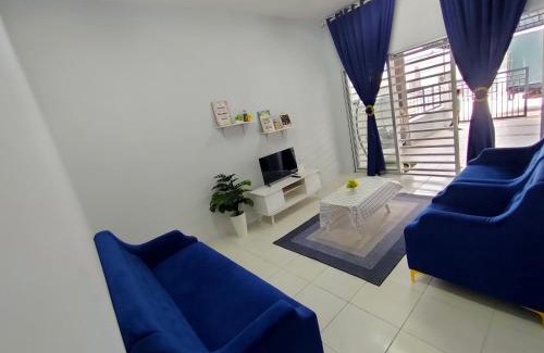 Perak Tengah District House | FIRASH HOMESTAY AT SERI ISKANDAR