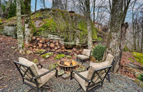 Beech Mountain House | Fire Pit and Grill Modern Beech Mountain Cabin!