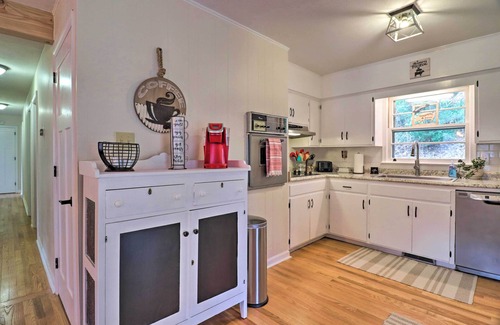 Weaverville House | Fire Pit & Game Room: Family Home in Marshall