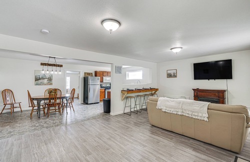 Lake Ozark Cabin | Fire Pit & Grill: Pet-Friendly Lake Ozark Cabin!