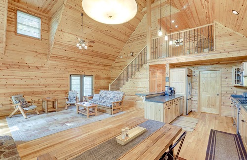 Burnsville Cabin | Fire Pit & Views: Picturesque Cabin in Burnsville!