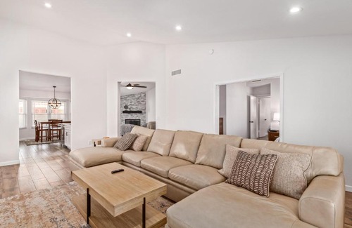 Gilbert House | Fire Stone Getaway