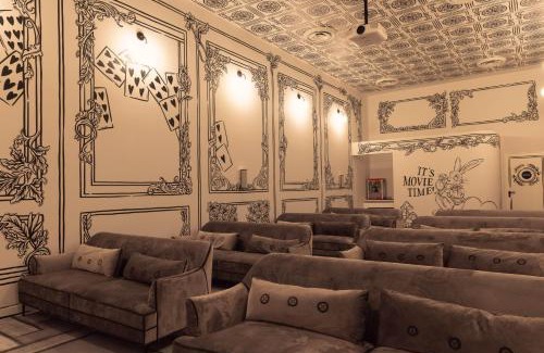 Mata Redonda Apartment | Firefly at 29, City Views and Wonderland Vibes!