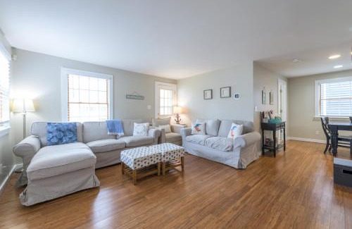 South Haven House | Firefly Cottage - close to beach & town!