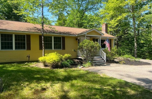 Meredith Cottage | Firefly Cottage with Beach Access!
