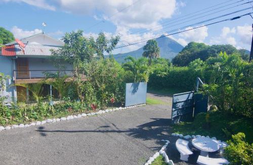 El Millon House | Firefly Hilltop Retreat, Swimming Pool Volcano!