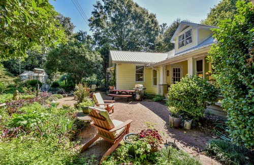 Tuscaloosa House | Firefly Garden - Urban family friendly Oasis near campus!