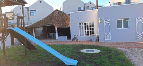 Drakenstein Apartment | Firehouse selfcatering Garden Cottage no 2