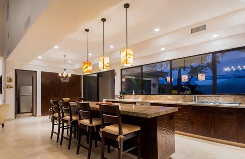 Buzzards Villa | Firepit Sunsets, Hot Tub Soaks, BBQ, Ocean Views