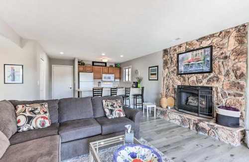 Lake Ozark Apartment | Fireplace and Grill Bright Lake Ozark Condo!
