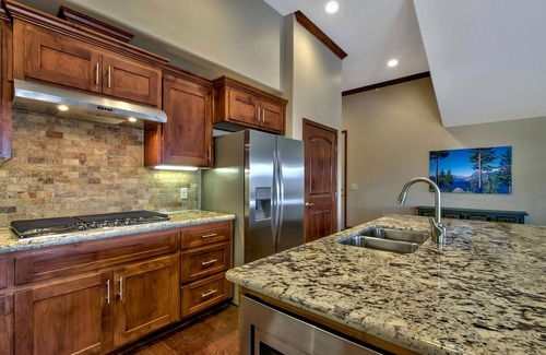 Tahoe Meadows Condo | Fireplace, Near Heavenly Gondola, Shops & Dining