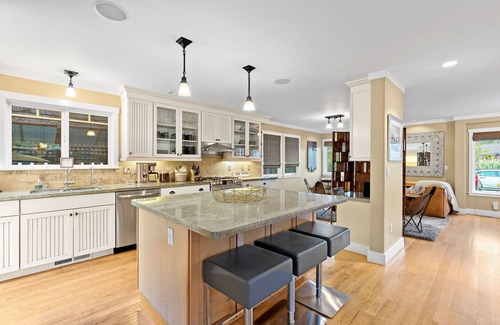 Opal Cliffs House | Fireside in Cozy Pleasure Point