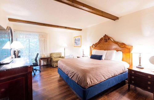 Bangor Hotel | Fireside Inn & Suites Bangor