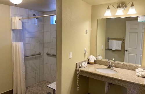 Morro Bay Hotel | Fireside Inn
