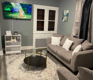 Firestone Park House | Firestone Park Home Oasis